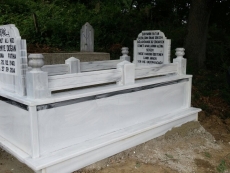 Mermer Mezarlar