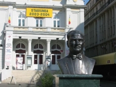 Atatürk Büst Kaidesi